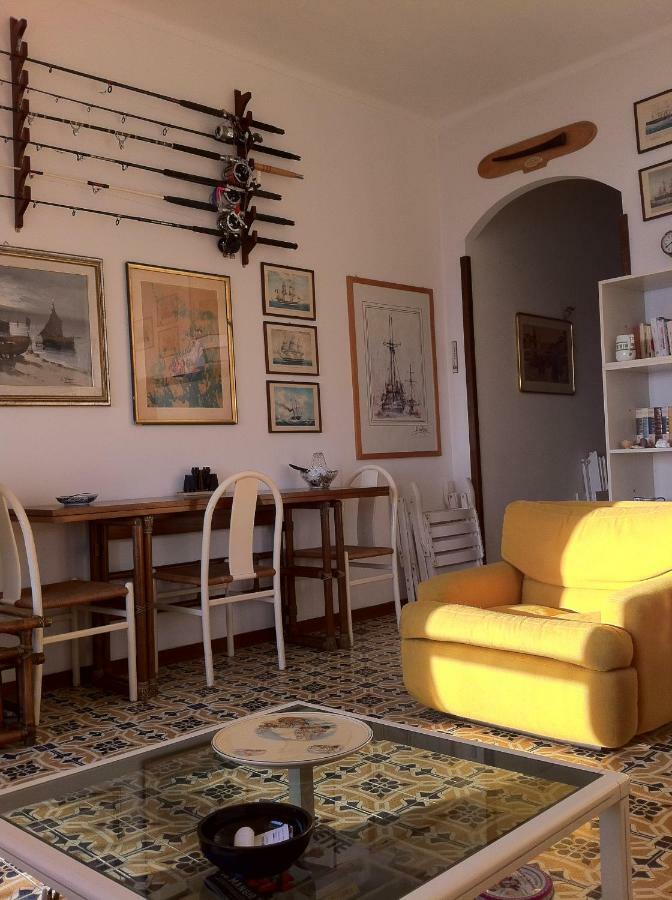 Apartment Sea Front Attic Chiavari